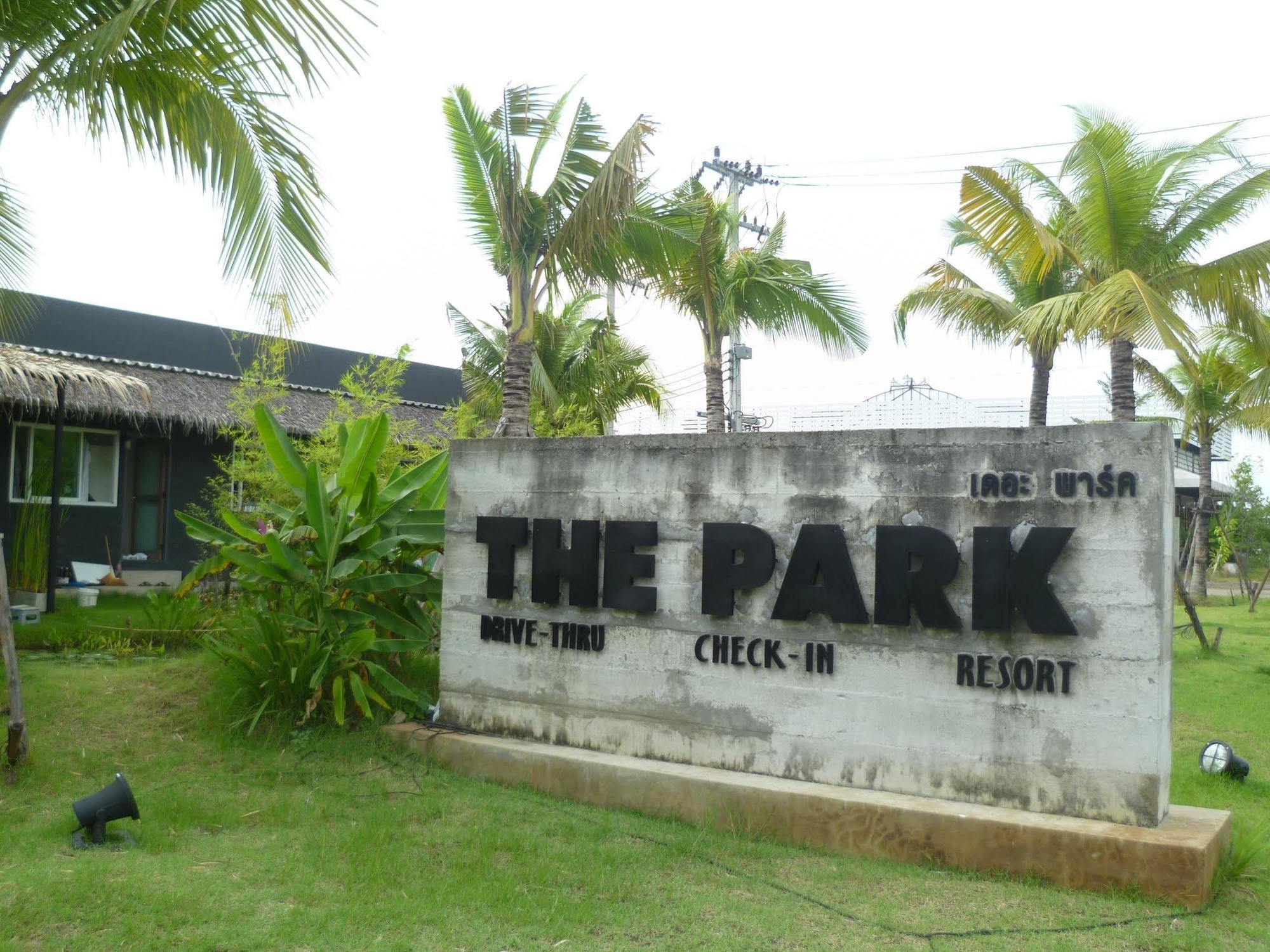 The Park Drive-Thru Check-In Resort Μπανγκόκ Εξωτερικό φωτογραφία